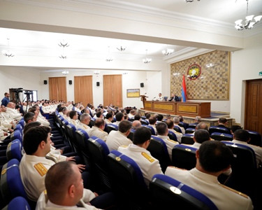«Ինձ միշտ հետաքրքրել է, այստեղ իմ ելույթների ժամանակ ինքն այստեղ նստա՞ծ է եղել». ՔԿ–ից խոշոր գումար գողանալու մասին