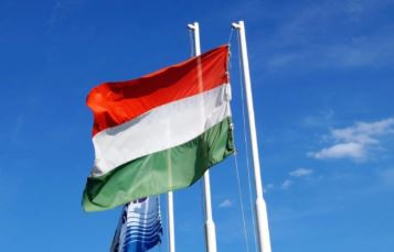EUobserver: Венгрия поддержала запрет поставок российского СПГ в Евросоюз