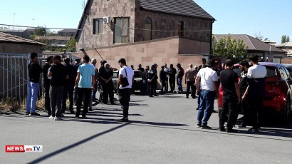 Մերձավանցիները պահանջում են, որ Ախտոյանները հեռանան համայնքից (ուղիղ)
