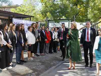 Բելգիայի թագուհին այցելել է «Առաքելություն Հայաստան սոցիալական ծառայություններ» կենտրոն