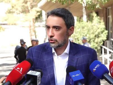 Ամստերդամի եզրույթը ՀՀ-ն գրոհելու մասին, կարծում եմ թարգամանության խնդիր է եղել․ Արամ Վարդևանյան