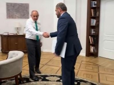 Աշխատանքային հանդիպում Գևորգ Պապոյանի հետ. վարչապետը տեսանյութ է հրապարակել
