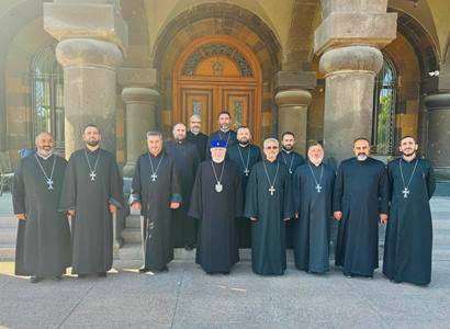 Catholicos of All Armenians meets with Aragatsotn Diocese clergy who were taken into custody Wednesday