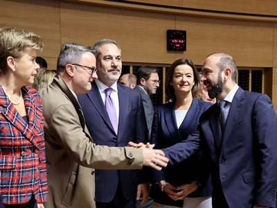 Արարատ Միրզոյանը շփումներ է ունեցել մի շարք երկրների ներկայացուցիչների, այդ թվում՝ Թուրքիայի իր գործընկերոջ հետ