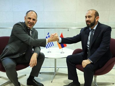 Հայաստանի եւ Հունաստանի ԱԳ նախարարներն են հանդիպել
