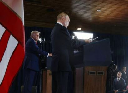 Ukraine’s allies warn Trump against territorial concessions to Russia – Politico