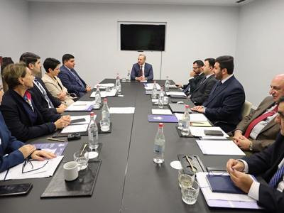 Արմեն Գրիգորյանը հանդիպել է Հայաստան-Ադրբեջան քաղհասարակության ներկայացուցիչների երկխոսության մասնակիցների հետ
