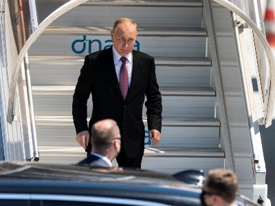 Latvia Sees No Possibility of Allowing Putin’s Plane to Fly Through Its Airspace
