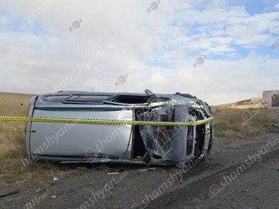 «Չայնիի» ոլորաններում Opel Zafira-ն կողաշրջվել է. անվահեծաններից մեկն ու գազաբալոնը պոկվել ու շպրտվել են. կան տուժածներ
