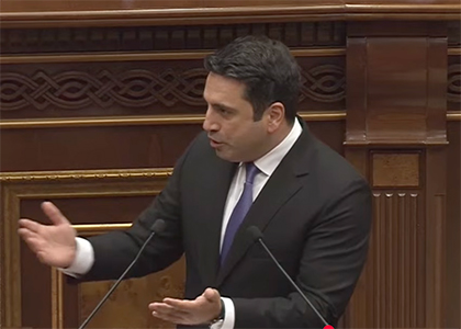 Ի՞նչ եղան ձեր դարակազմիկ բանակցություններն Աղազարյանի ու Ասլանյանի հետ, միացա՞ն իմփիչմենթին. Սիմոնյանը՝ ընդդիմադիրներին