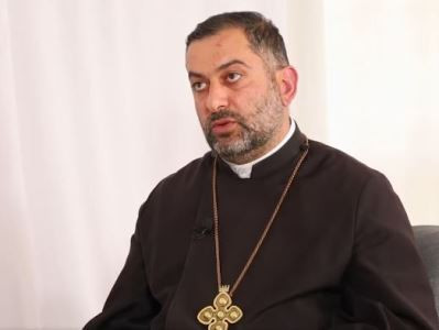 Կաթողիկոսին կտանեն օրինակ բանտ, Վեհարանը կլինի բանտը. Տեր Մանուկ
