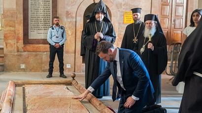 U.S. Vice President and His Wife Visit Church of the Holy Sepulchre; Pence Thanks Armenian Priests