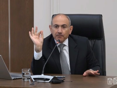 Թթվասերից մինչև ուղտերի քարավան ու մեծ կտոր ականջ. Փաշինյանի դասախոսությունը՝ բյուջեի նախագծի քննարկման ժամանակ