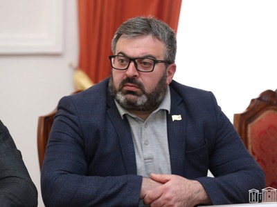 Հայաստանի իշխանությունները հայ ժողովրդին տանում են հերթական պառակտման․ Պատգամավորը՝ եկեղեցու վրա հարձակումների մասին