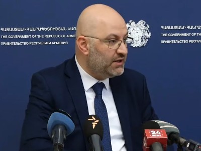 Մի ֆիքսեք նրան որպես Կարեն Սարուխանյանի զոքանչ, նա տիկին Վարդուհին էր մինչև զոքանչ դառնալը. Շիրակի մարզպետ