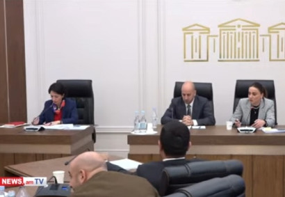Դժվար է երեխաներին դաս անել երբ չկա գնահատում, կարո՞ղ ենք նորից վերադառնալ հին համակարգին. Մանավազյանը՝ նախարարին