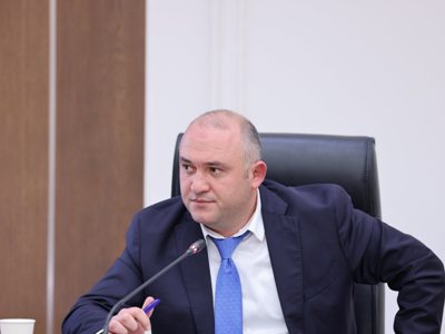 Արարատի բժշկական կենտրոնի տնօրեն կնշանակվի Արարատի մարզպետ Սեդրակ Թևոնյանի կինը