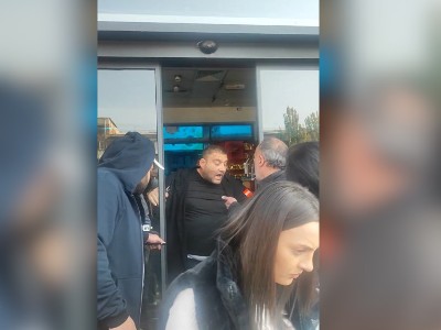 Ոտդ քաշի՛. «Երեւան Սիթիի» աշխատակիցներին չեն թողնում ներս մտնել