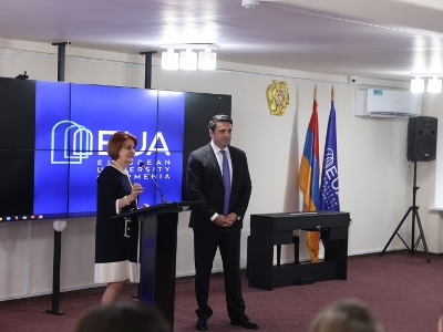 Ալեն Սիմոնյանն այցելել է Հայաստանի եվրոպական համալսարան եւ հանդիպել ուսանողների հետ