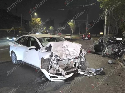 Մյասնիկյան պողոտայում բախվել են «BMW»-ն, «Honda» և «Hongqi E-QM5» էլեկտրամոբիլները և «Mitsubishi»-ն. կա 3 վիրավոր