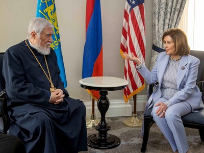 Арам I провел встречу с экс-спикером Палаты представителей Конгресса США