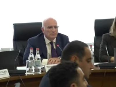 Հանրային ծառայությունները կարգավորող հանձնաժողովի նախագահի բացարկի միջնորդությունը մերժվել է
