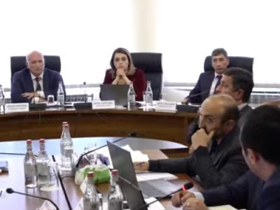 «Հայաստանի էլցանցերին» լիցենզիայից զրկելու քննարկման ժամանակ ՀԾԿՀ անդամի բացարկի մասին միջնորդությունը մերժվել է
