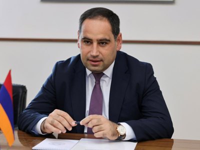 Министр теруправления и инфраструктур Армении обсудил с послом ЕС деятельность своего ведомства