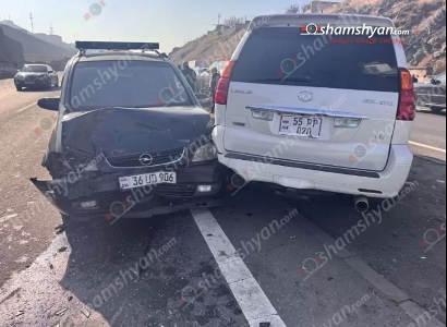 Երևան–Սևան ճանապարհինբախվել են Lexus-ն ու Opel Zafira-ն. կա վիրավոր