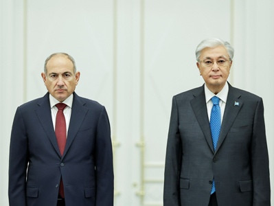 Kazakhstan president at meeting with visiting Armenia PM: Today we will sign historic documents