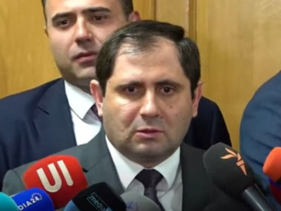 Разъяснение главы МО Армении: Планируется ли повышение зарплаты для офицерского состава с 1 января?