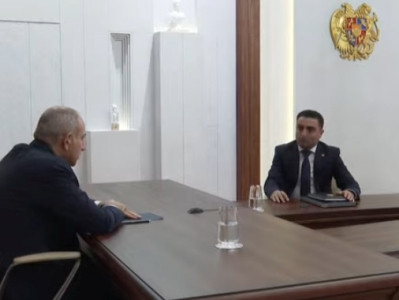 ՀԷՑ–ում մինչև 200 հազար դրամ ստացողները ամսական 20 հազար դրամ պարգևավճար են ստանում. Ռոմանոս Պետրոսյանը՝ Փաշինյանին