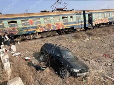 В Араратской области вновь столкнулись поезд и автомобиль