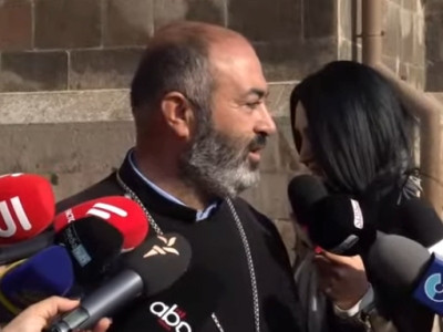 Իրենք դա արել են շանտաժի, կոմպրոմատների, ահաբեկման ճնշման տակ. Տեր Վրթանեսը՝ վարչապետին հանդիպած եպիսկոպոսների մասին
