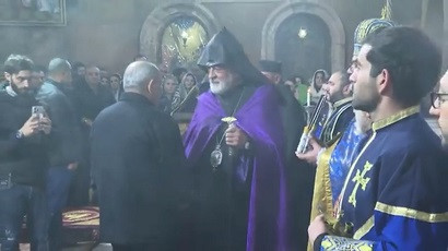 «Բենթլին, գոլդ համարն ու անառիկ ամրոցը». ի՞նչ էր գրում խմբագիր Նիկոլ Փաշինյանի թերթը Կճոյանի մասին