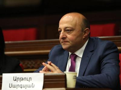 Мера пресечения в отношении оппозиционного депутата Артура Саркисяна в виде ареста изменена