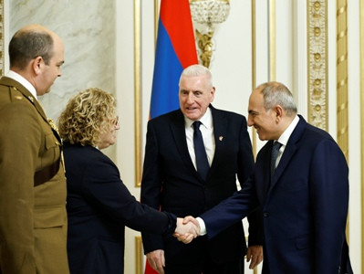 UK defense minister to Armenia PM: Joint programs, including in military education, are important