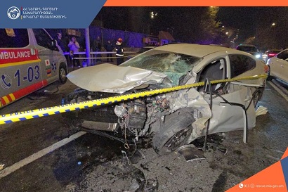 По факту трагического цепного ДТП в Ереване задержана 29-летняя водитель «Tesla»