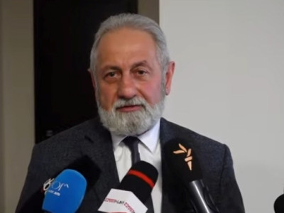 Սպասում ենք Կաթողիկոսի դիրքորոշմանը, որից հետո Վրթանես Սրբազանի մասին մեր կարծիքը կասենք. Բաղունց