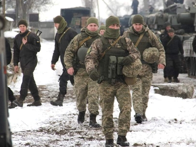 Politico: Ukraine agrees to withdrawing troops from Donbas, creating demilitarized ‘free economic zone’ there