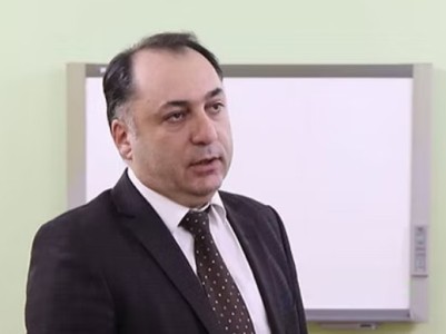 «Последний звонок маленьких школ»: запрос Атома Мхитаряна и ответ МОНКС