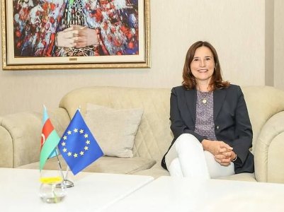 Глава представительства ЕС поздравила спикера ММ Азербайджана с «достижениями» в отношениях с Арменией