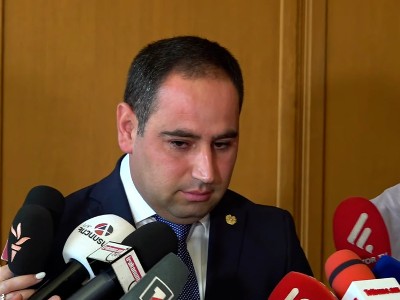 Министр не стал отвечать на вопрос об отставке губернатора Ширакской области Армении