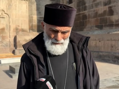 Գուցե իրենց են ապահովագրում, որ իշխանությունը կոմպրոմատներ չհրապարակի, բայց խիստ կասկածում եմ, որ չհրապարակի. Տեր Մինաս