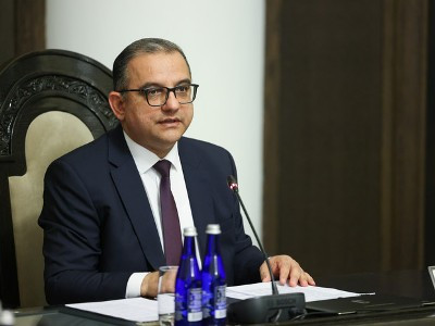 В Правительстве Армении обсудили проблему пробок в Ереване