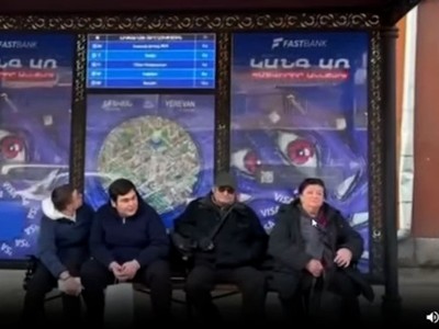 На остановках в Ереване устанавливаются экраны с электронным расписанием