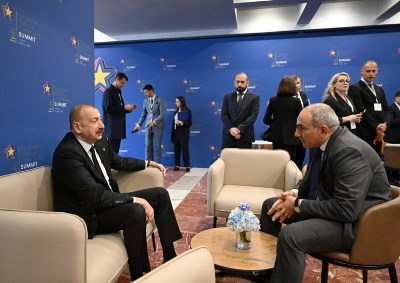 «Փաստ». Ո՞ւմ և ինչի՞ համար է երախտապարտ Փաշինյանը