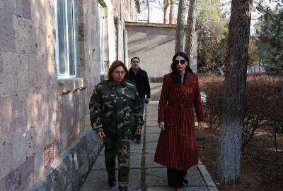 ՄԻՊ-ն այցելել է «Աբովյան» ՔԿՀ, զրույցներ ունեցել ազատազրկված անչափահասների, մինչև 3 տարեկան երեխա ունեցող կանանց հետ