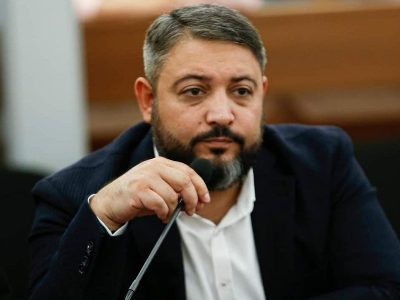 Ի՞նչ ա նշանակում՝ «մի ձև գտե՛ք, խանութը փակե՛ք». Դուխ չգտա՞ք Փաշինյանին բացատրել խնդրի էությունը. ավագանու անդամ