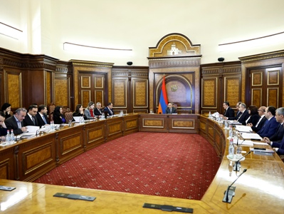 Под председательством Пашиняна состоялось заседание Совета по конституционным реформам